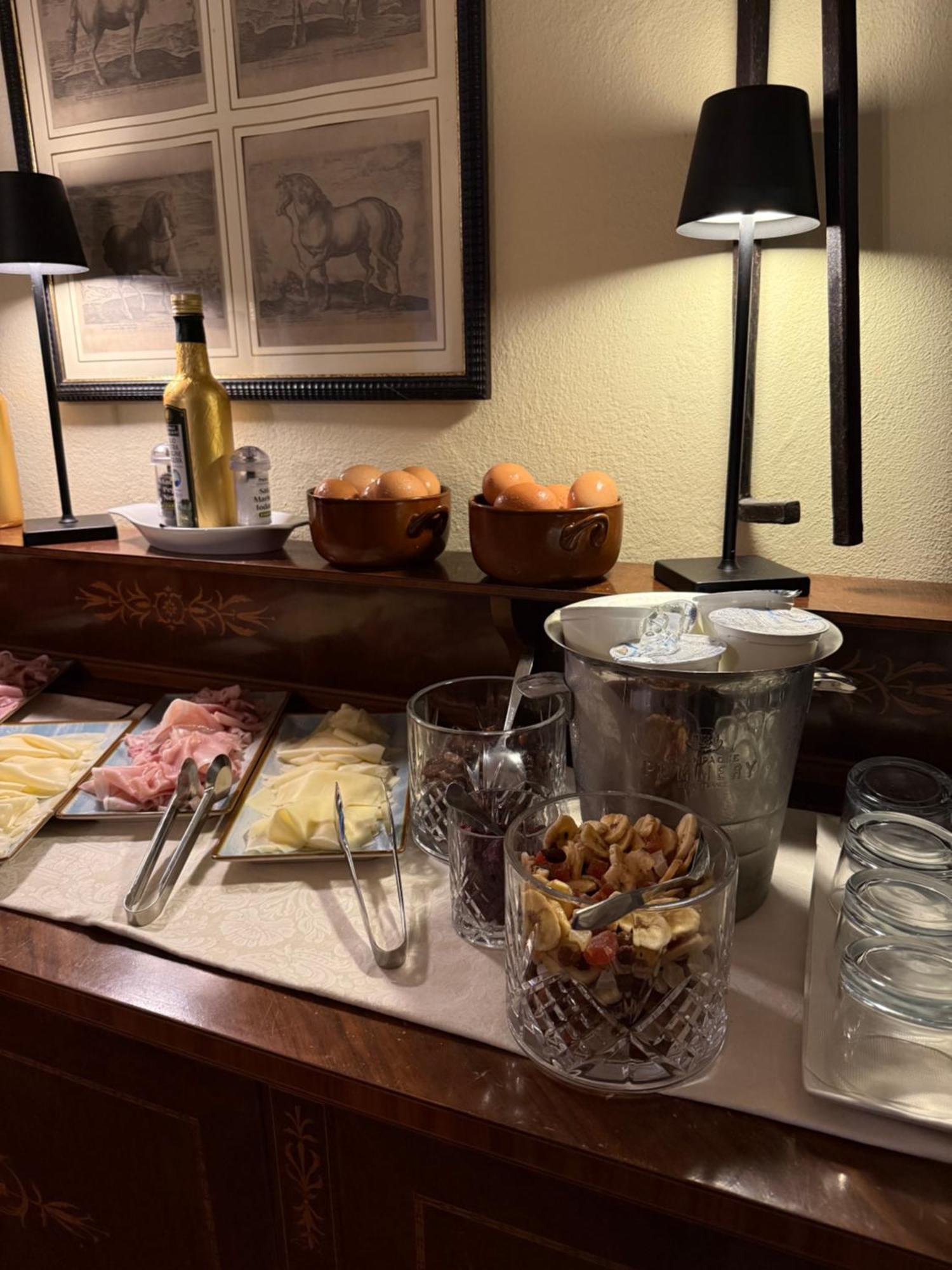 Villa Di Corliano Relais All'Ussero San Giuliano Terme Bagian luar foto